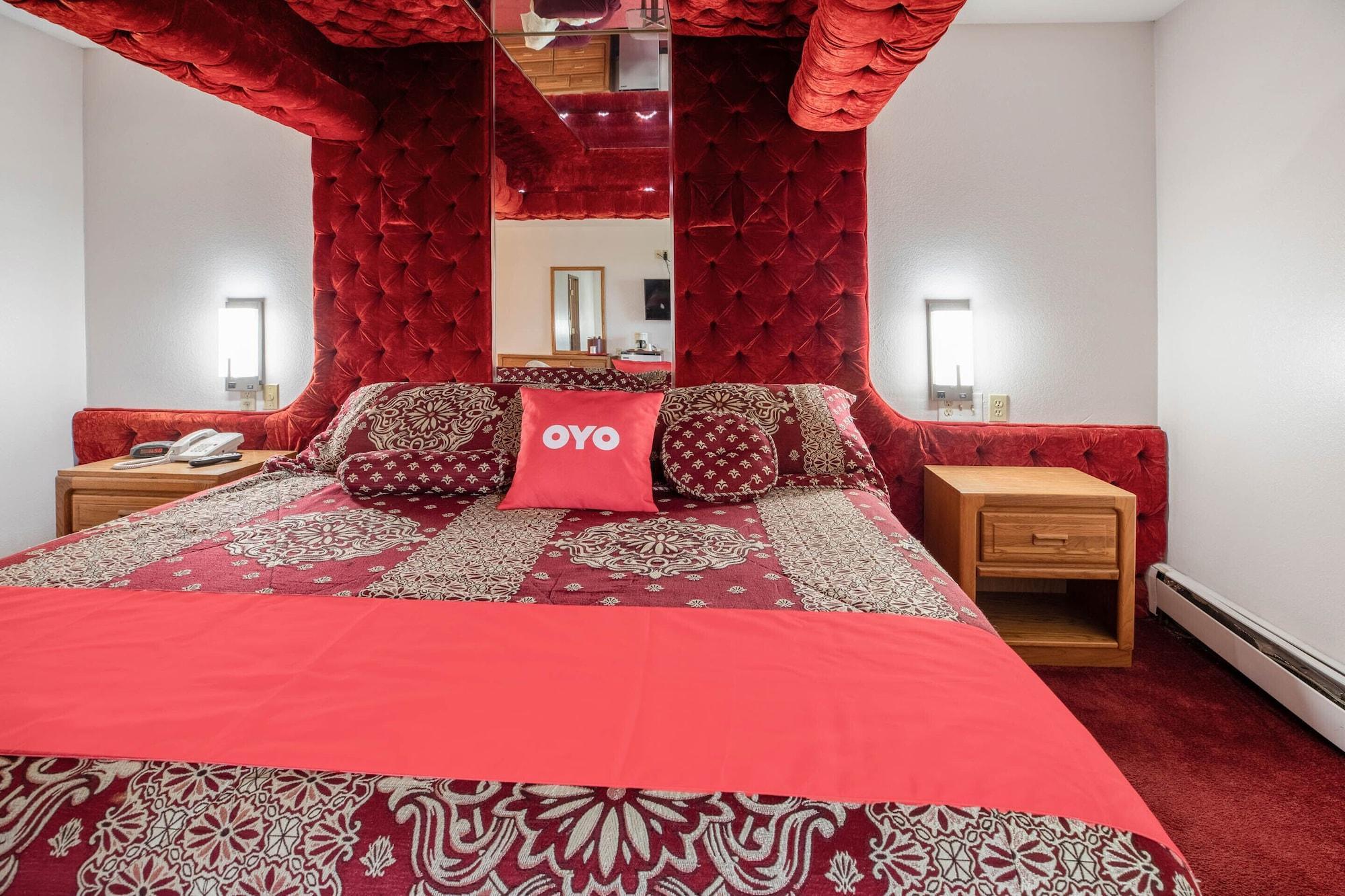 Oyo Hotel Chesaning Route 52 & Hwy 57 エクステリア 写真