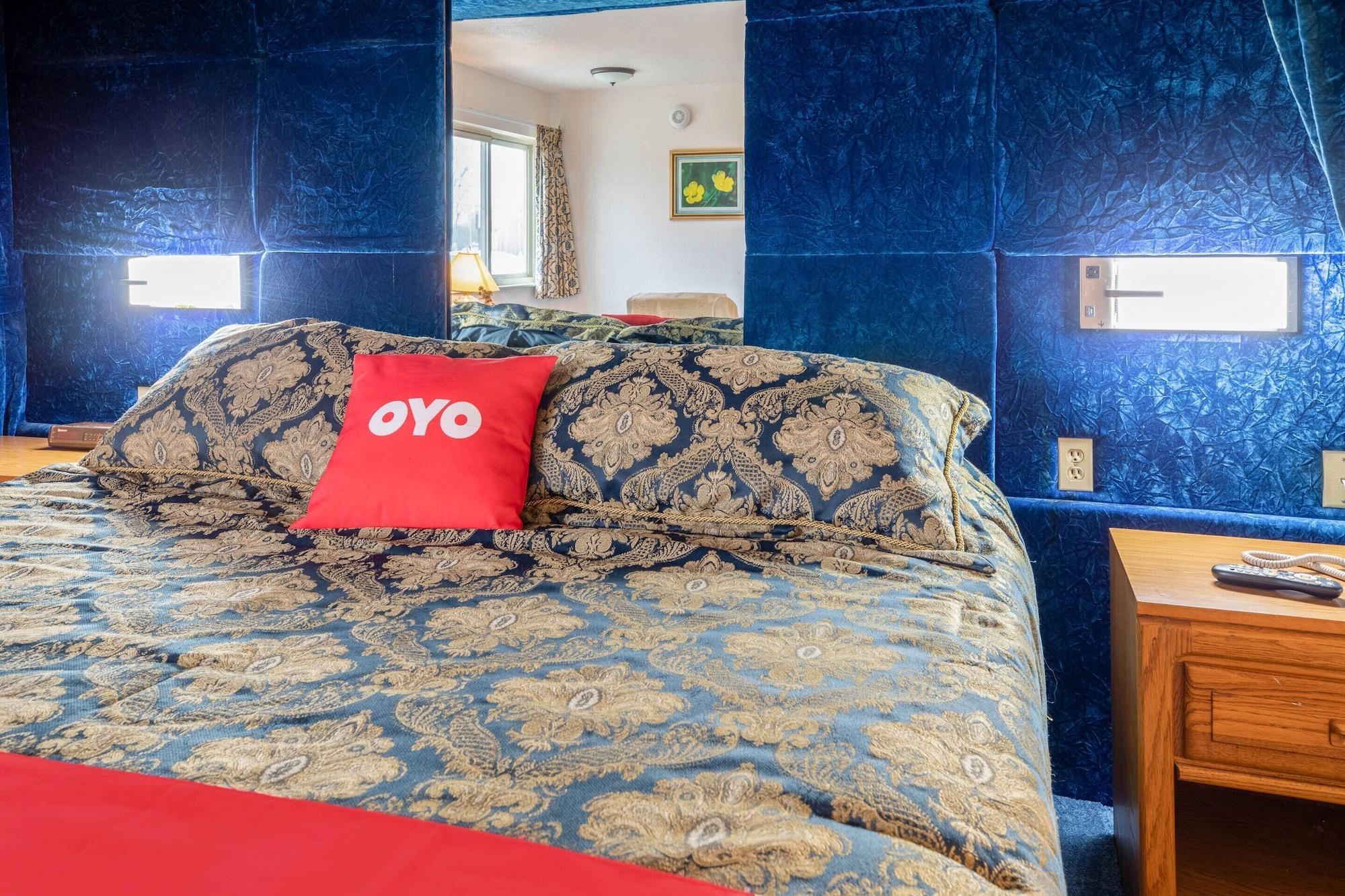 Oyo Hotel Chesaning Route 52 & Hwy 57 エクステリア 写真