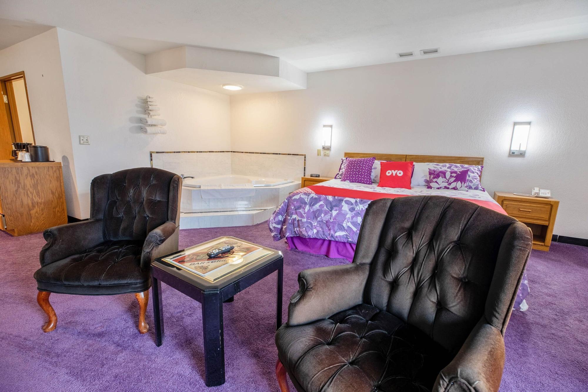 Oyo Hotel Chesaning Route 52 & Hwy 57 エクステリア 写真