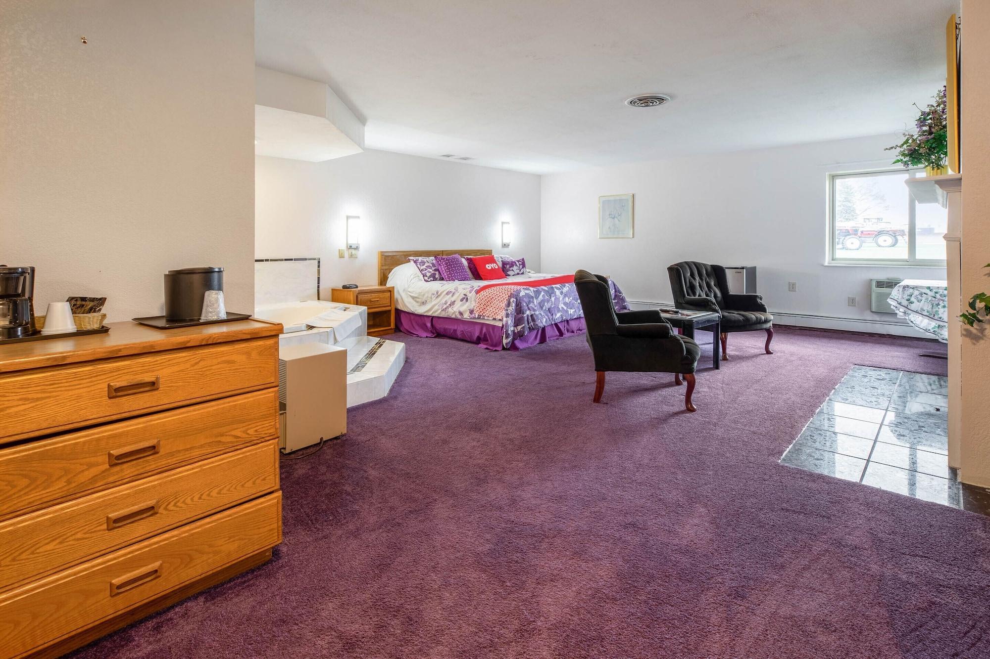 Oyo Hotel Chesaning Route 52 & Hwy 57 エクステリア 写真